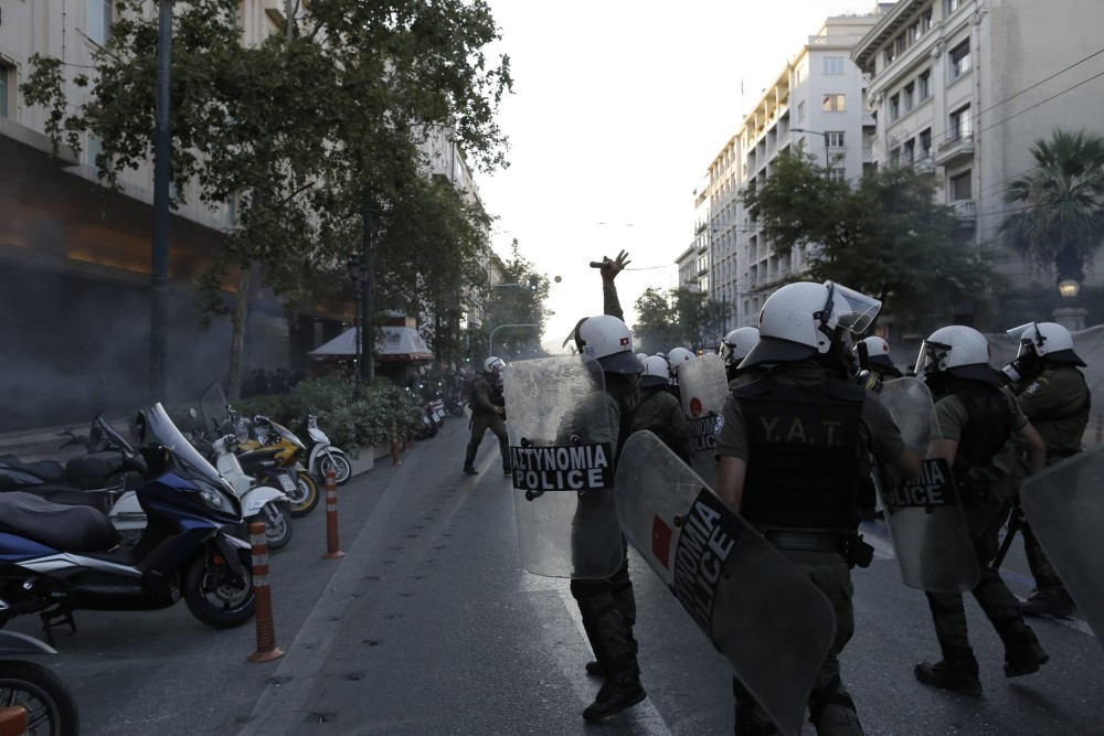 Τέσσερις συλλήψεις από τη χθεσινή διαδήλωση στην Αθήνα-ΕΔΕ για αστυνομική βία