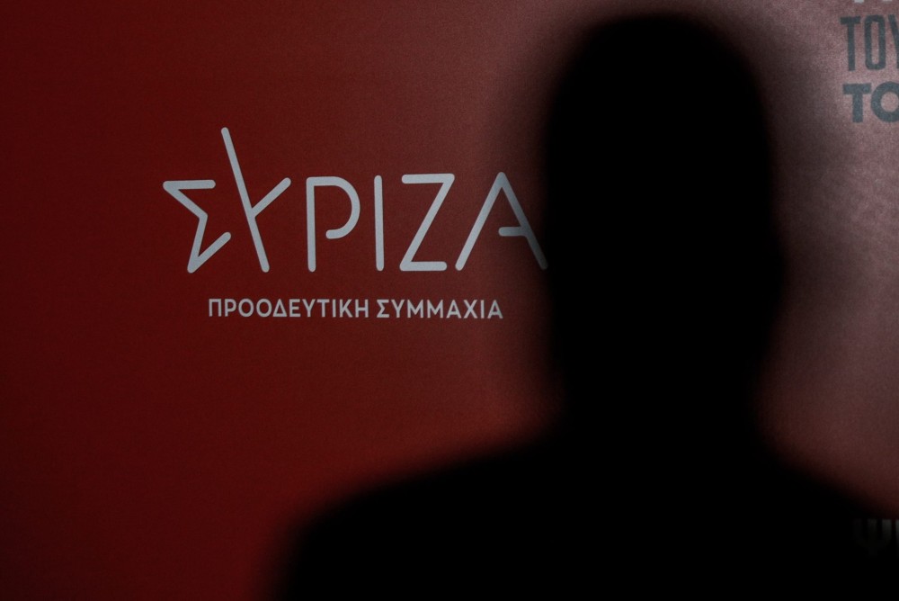Ο ΣΥΡΙΖΑ «καπελώνει» το ΠΑΣΟΚ: Ερώτηση στον Μητσοτάκη για τις παρακολουθήσεις κινητών