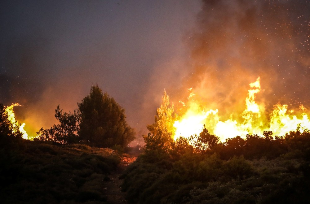 Φωτιές: Πολύ υψηλός κίνδυνος σε Αττική, Στ. Ελλάδα, Πελοπόννησο, Αν. Μακεδονία και Θράκη