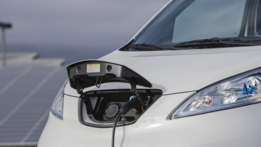 Πρόστιμο 10.000 ευρώ αν δεν αποκτήσουν ηλεκτρικό αυτοκίνητο