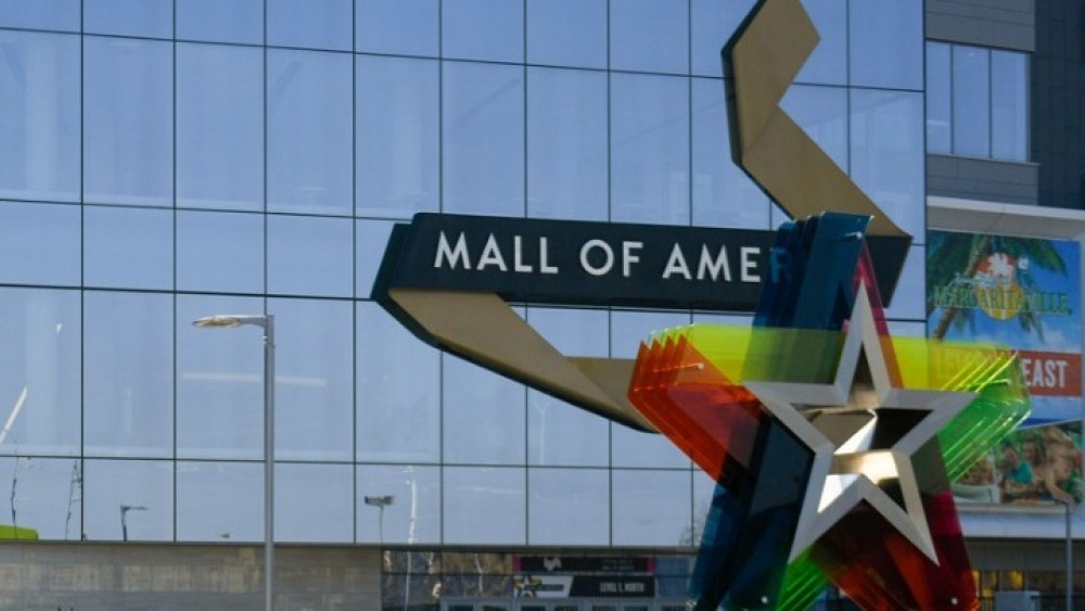 Πυροβολισμοί στο μεγαλύτερο αμερικανικό εμπορικό κέντρο-Σκηνές πανικού