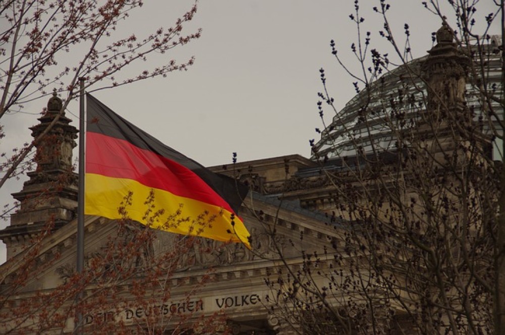 Έσπασε το φράγμα των 1.000 ευρώ η τιμή του ρεύματος στη Γερμανία
