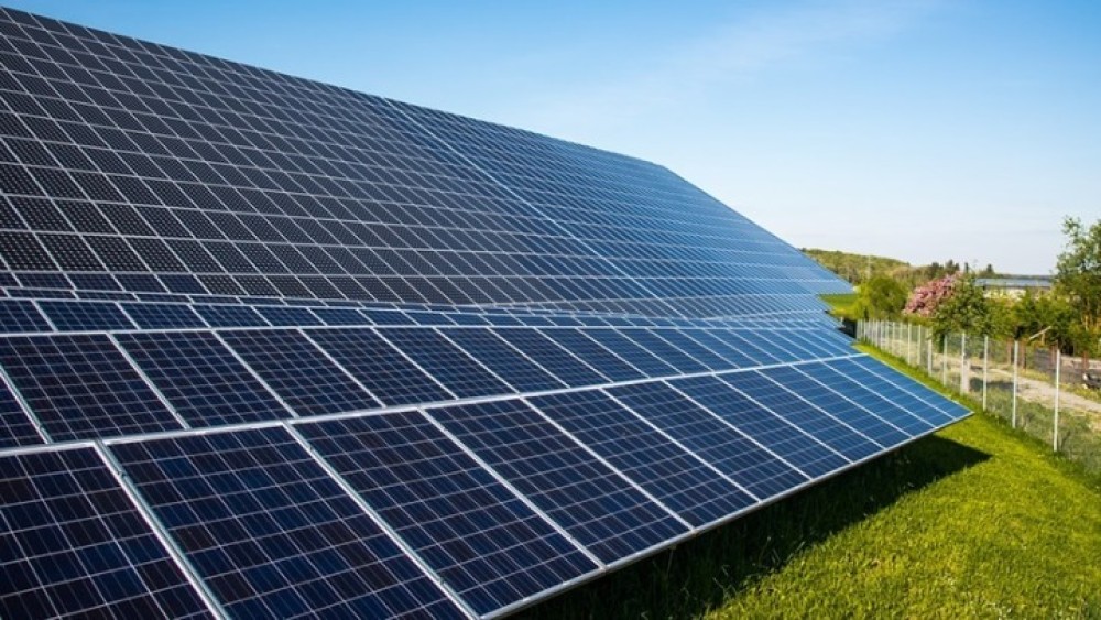 ΔΕΗ: Εξασφάλισε τέσσερις νέους φωτοβολταϊκούς σταθμούς 251 MW