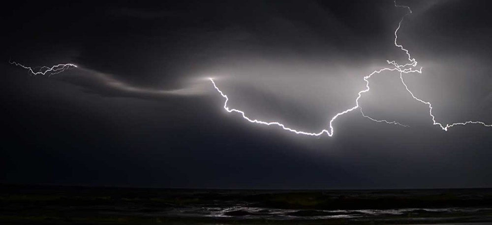 Meteo- Εντυπωσιακό βίντεο από τις χθεσινές καταιγίδες στην Αττική