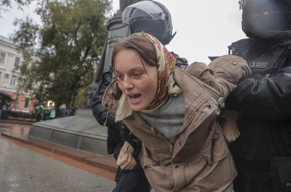 Κρεμλίνο: Έγιναν λάθη στη στρατολόγηση &#8211; «Παράθυρο» διαφυγής τα ανοιχτά σύνορα