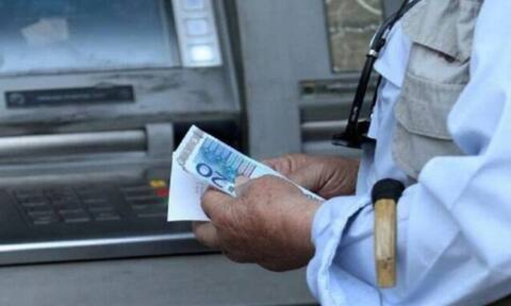 Παγίδευσαν ΑΤΜ και χάκαραν 665 κάρτες στην Θεσσαλονίκη