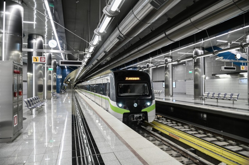 Χαιρετίζει τη λειτουργία του Μετρό Πειραιά η Κομισιόν: Θα βελτιώσει τη ζωή των πολιτών σε Αθήνα και Πειραιά