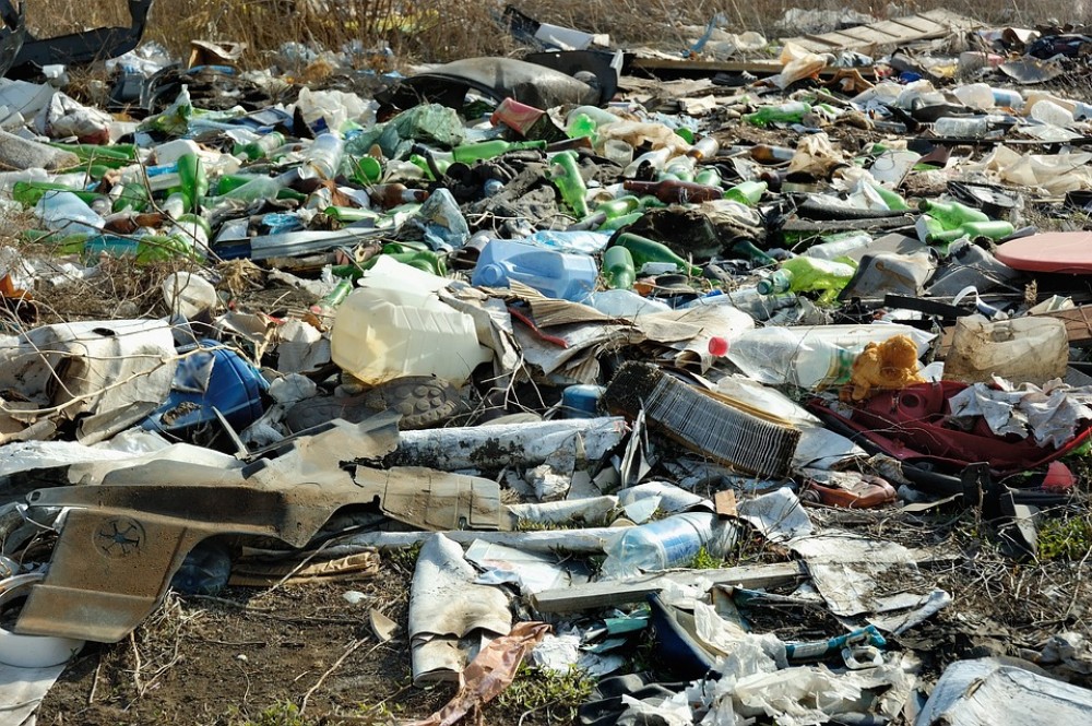Eurostat: To 2020 πετάχτηκαν στα σκουπίδια περίπου 127 κιλά τρόφιμα ανά κάτοικο