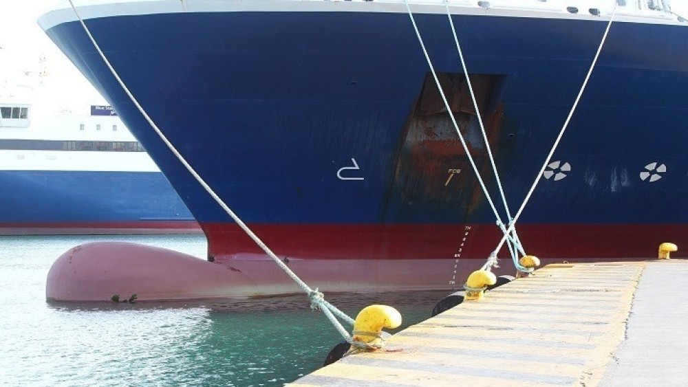 Η ΠΝΟ «δένει» τα πλοία στα λιμάνια στις 9 Νοεμβρίου, ζητώντας αύξηση 12% στις συλλογικές συμβάσεις