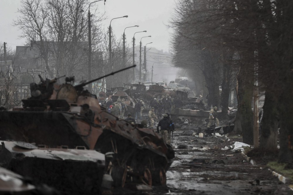 Η στιγμή που ο ουκρανικός στρατός μπαίνει στη Χερσώνα και οι πανηγυρισμοί Ζελένσκι