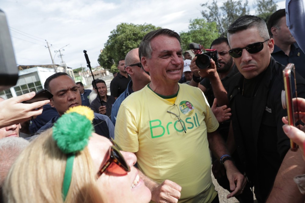 Βραζιλία- Εκλογές : Ο Μπολσονάρου ψήφισε, εκφράζοντας βεβαιότητα για τη νίκη του
