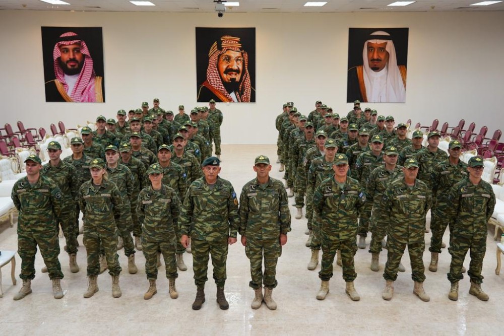 Επίσκεψη Αρχηγού ΓΕΕΘΑ στην ελληνική πυροβολαρχία Patriot στη Σαουδική Αραβία