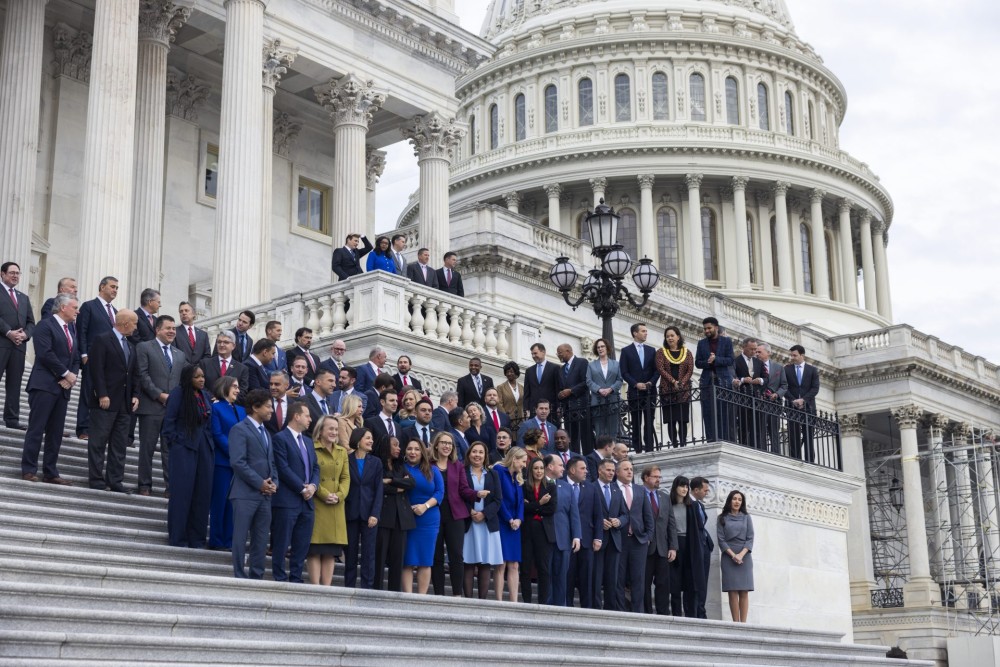ΗΠΑ: Οι Ρεπουμπλικάνοι εξασφάλισαν τον έλεγχο της Βουλής των Αντιπροσώπων-Τους συνεχάρη ο Μπάιντεν