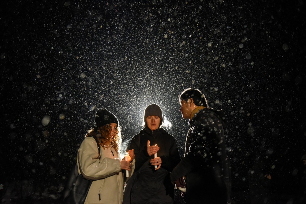 Ουκρανία: Στο Κίεβο χιονίζει -Εκατομμύρια Ουκρανοί παραμένουν χωρίς ηλεκτρικό ρεύμα