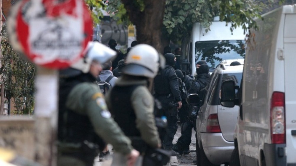 Θεσσαλονίκη: Οκτώ προσαγωγές και τέσσερις συλλήψεις κατά την εκκένωση της κατάληψης Mundo Nuevo