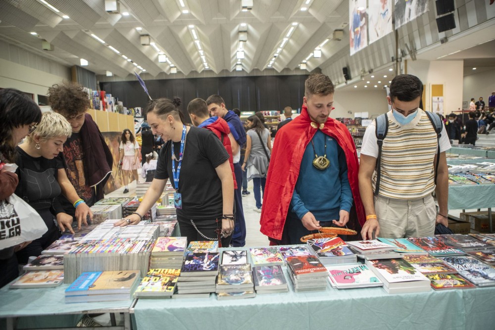 Πλήθος κόσμου στο Παλαιό Φάληρο για το μεγαλύτερο συνέδριο κόμικς στην Ελλάδα       
