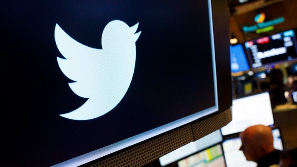 Το CBS News αποσύρεται από το Twitter λόγω Ίλον Μασκ