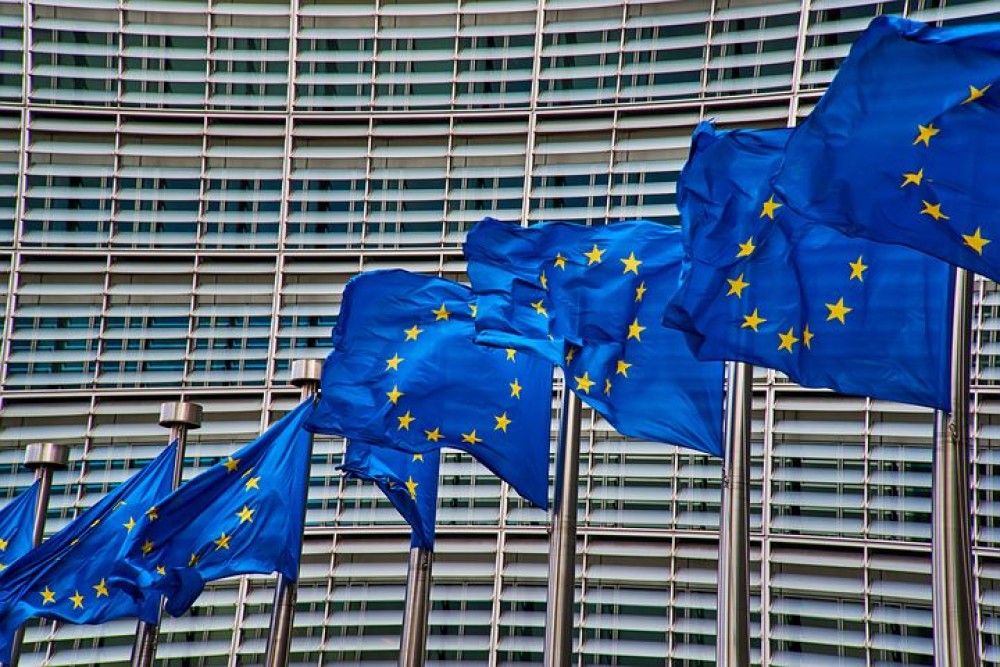 Eurogroup: Πρόταση για πλαφόν κατανάλωσης στην επιδότηση λογαριασμών ρεύματος