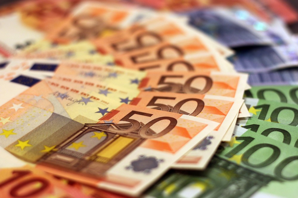 Τρύπα 3,5 δισ. ευρώ υπόσχονται ΣΥΡΙΖΑ και ΠΑΣΟΚ