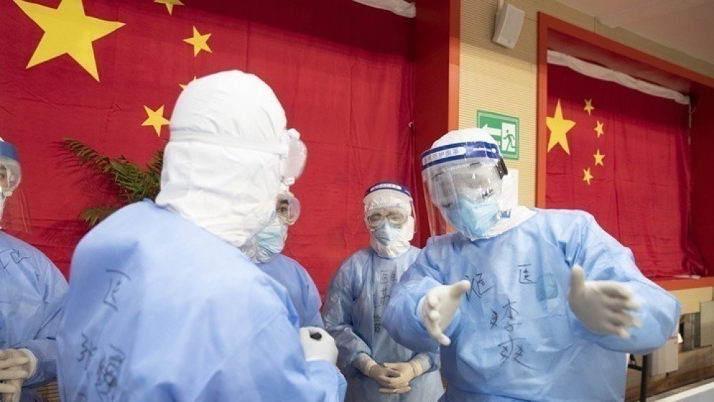 Η Κίνα ανακοινώνει τους πρώτους θανάτους λόγω Covid μετά τη χαλάρωση των μέτρων για την πανδημία