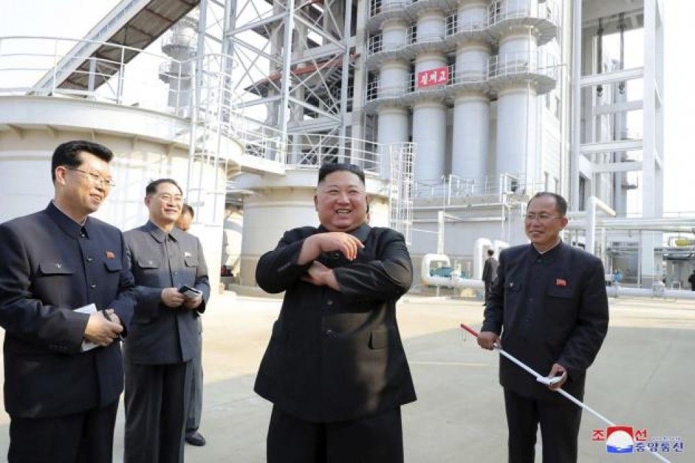 Νέες δοκιμές βαλλιστικών πυραύλων το 2023 προαναγγέλει ο Κιμ Γιονγκ Ουν