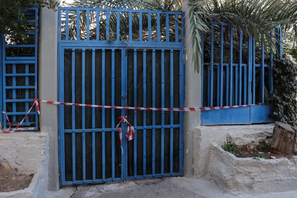 Άγριο έγκλημα στη Νίκαια: Στο νοσοκομείο ο 50χρονος που έπνιξε τη γυναίκα του