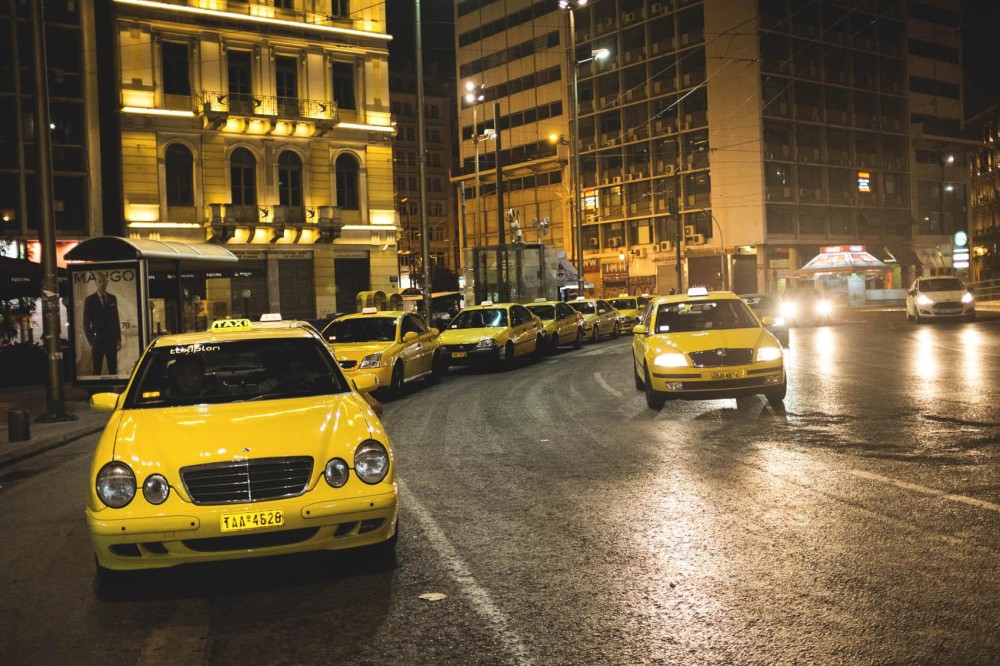 Καραμανλής: Με υπουργική απόφαση η αύξηση του αριθμού επιβατών στα ταξί