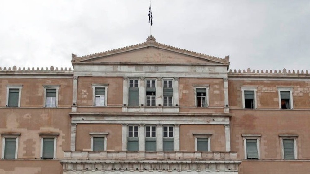 Βουλή: Ενημέρωση από τον Σταϊκούρα ενόψει Eurogroup