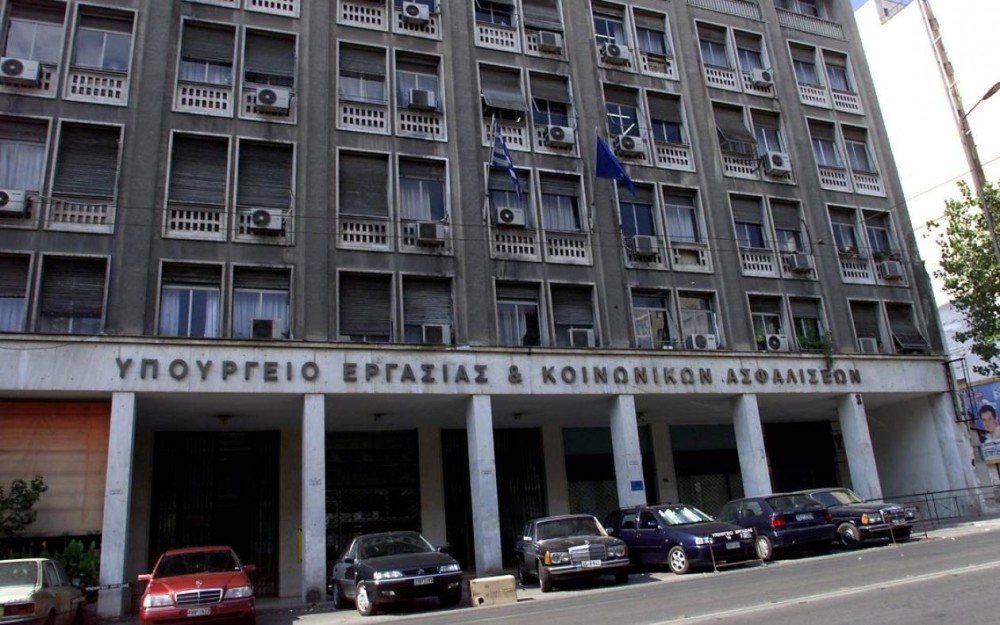 Απάντηση του υπουργείου Εργασίας στον Αλέξη Τσίπρα για τα voucher