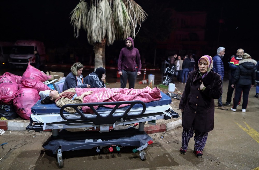 Θρήνος σε Τουρκία και Συρία: Ξεπέρασαν τους 4.300 οι νεκροί-Νέος σεισμός