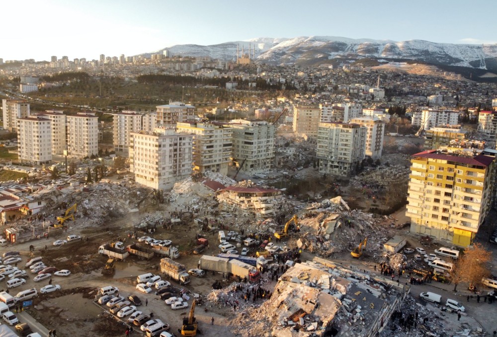 Σεισμός στην Τουρκία: &#8220;Τα κτίρια τινάχτηκαν στον αέρα σαν να τους έβαλαν δυναμίτες&#8221;