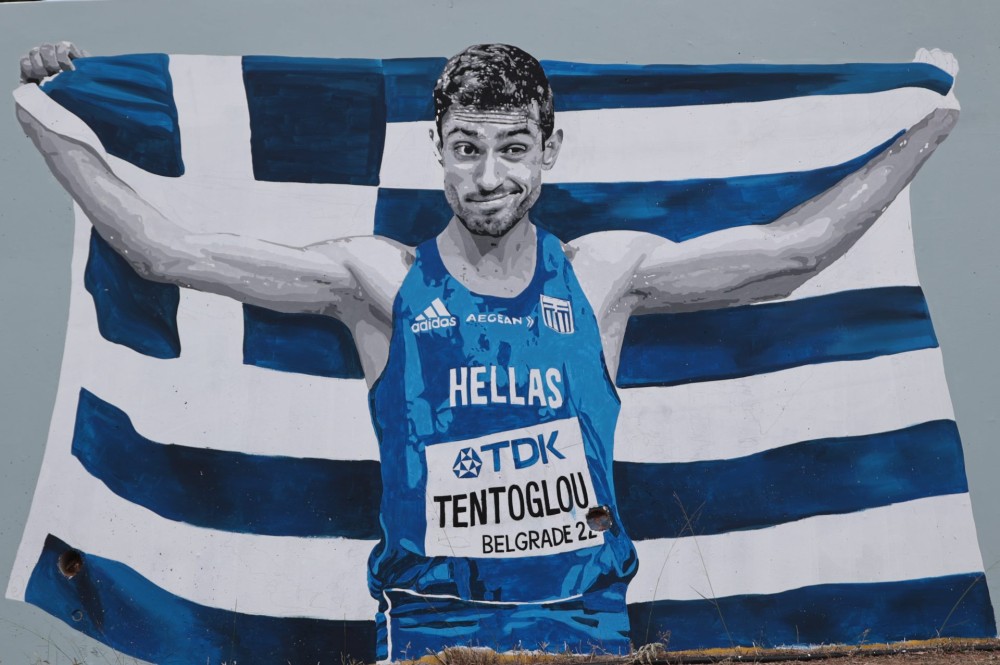 Μ. Τεντόγλου: Το «ευχαριστώ» στους Έλληνες &#8211; Πάρτυ στο twitter για τον &#8220;Ιπτάμενο Έλληνα&#8221; &#8211; Μίλτο πήδα με φόρα