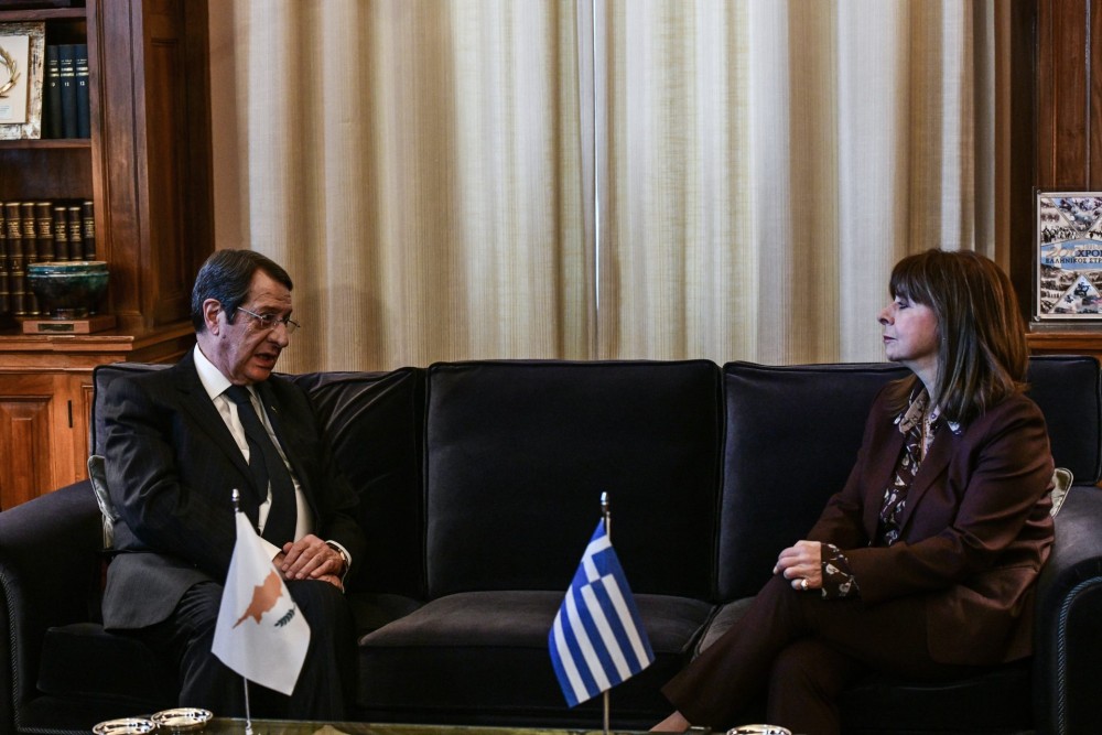 Σακελλαροπούλου σε Αναστασιάδη: Κορυφαίο εθνικό ζήτημα στην ελληνική εξωτερική πολιτική το Κυπριακό
