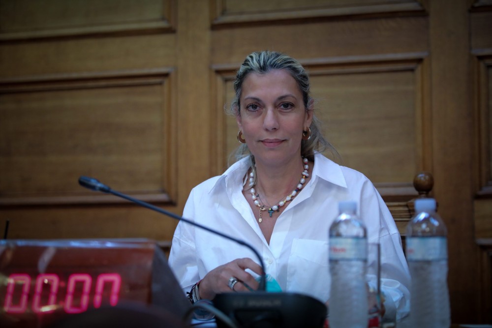 Διαψεύδει με στοιχεία η Άννα Καραμανλή τα τρόλς του ΣΥΡΙΖΑ