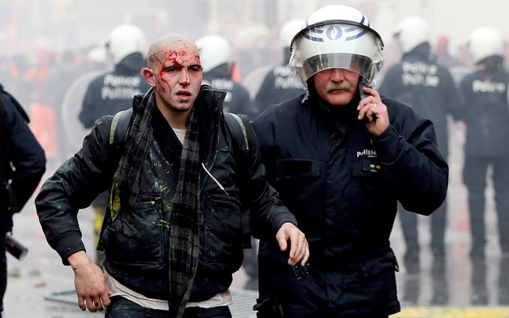 Αστυνομικό θρίλερ στις Βρυξέλλες &#8211; Σύλληψη δύο ατόμων που οπλοφορούσαν