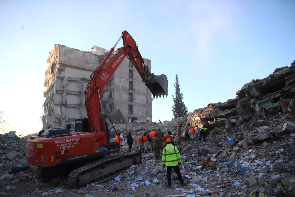 Οκτώ Γάλλοι μεταξύ των θυμάτων του σεισμού που έπληξε την Τουρκία και τη Συρία