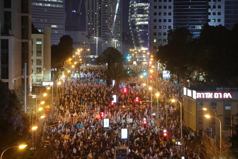Τελ Αβίβ: Χιλιάδες Ισραηλινοί στους δρόμους κατά της μεταρρύθμισης του δικαστικού συστήματος