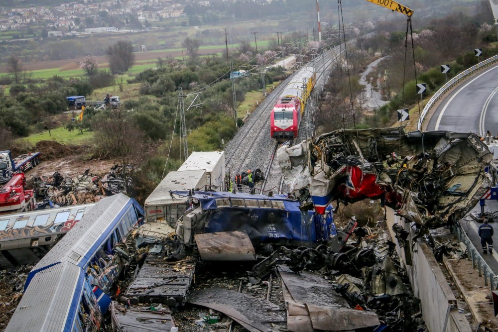 Τραγωδία Τεμπών: Ταυτοποιήθηκε η σορός Σύρου επιβάτη &#8211; Αγνοείται ακόμη η νεαρή γυναίκα