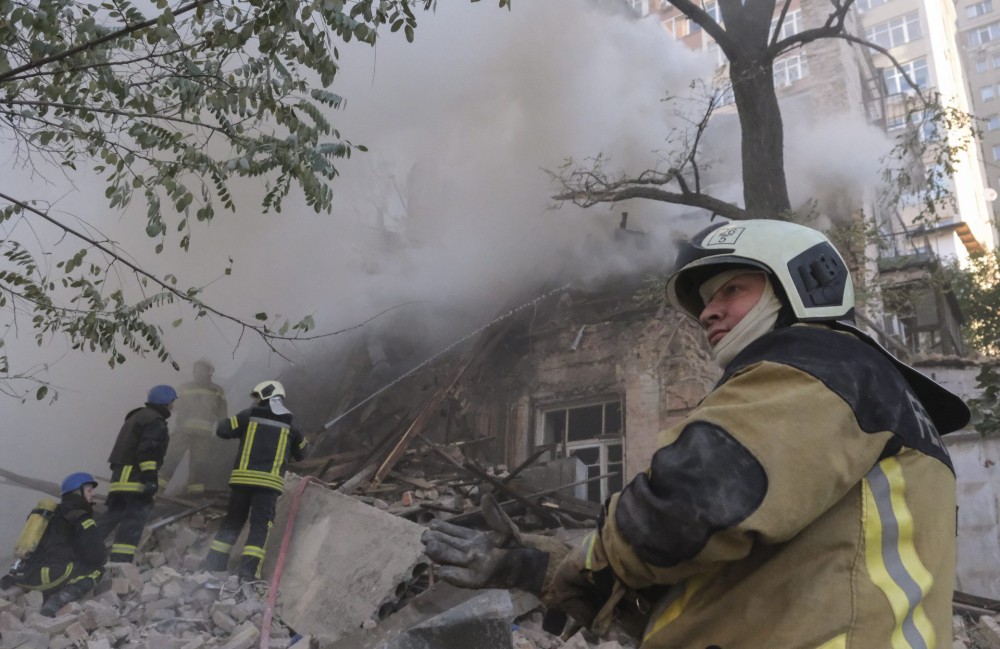 Ουκρανία: Έντεκα οι νεκροί από  ρωσική επίθεση με πυραύλους σε πολυκατοικία της Ζαπορίζια