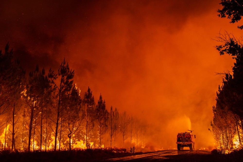 Εκτός ελέγχου η μεγάλη δασική πυρκαγιά στην ανατολική Ισπανία  