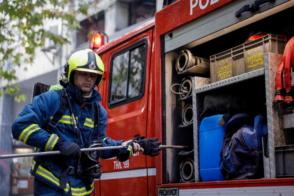 Θεσσαλονίκη: Πυρκαγιά σε διαμέρισμα στην Άνω πόλη &#8211; Απομακρύνθηκε κατάκοιτη