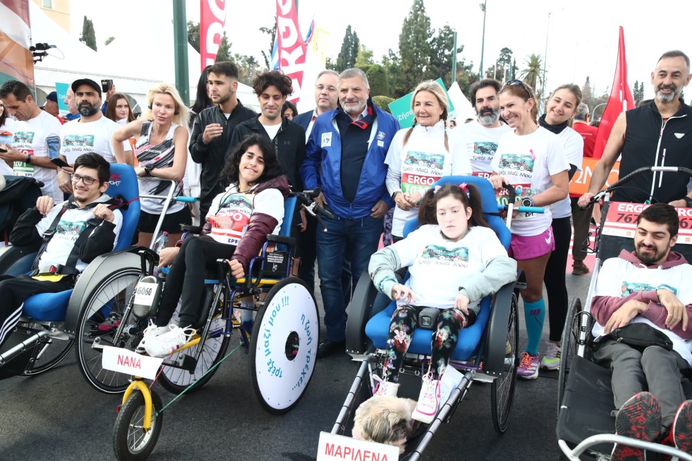 Μαρέβα Μητσοτάκη: Στον Ημιμαραθώνιο της Αθήνας με την ομάδα «Τρέξε Μαζί Μου»