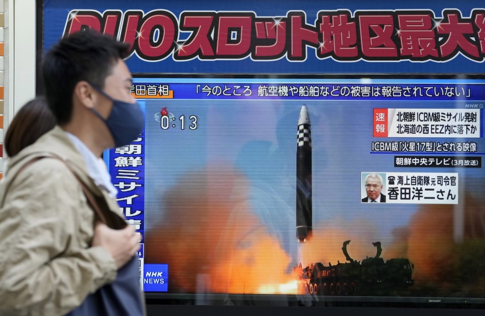 Νέα εκτόξευση πυραύλων από τη Βόρεια Κορέα