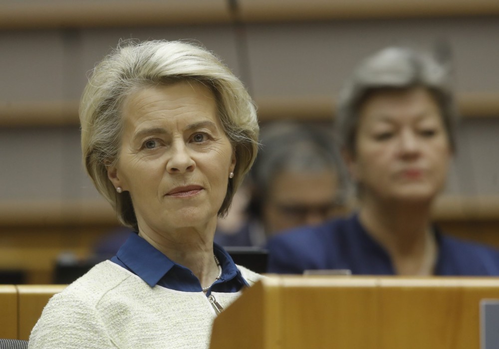 The Sun: Η ντερ Λάιεν υποψήφια για Γενική Γραμματέας του ΝΑΤΟ