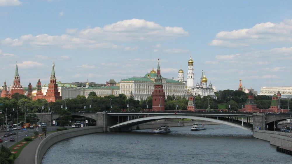 Κρεμλίνο: Η μείωση της πετρελαϊκής παραγωγής είναι σημαντική για να υποστηριχθούν οι παγκόσμιες τιμές