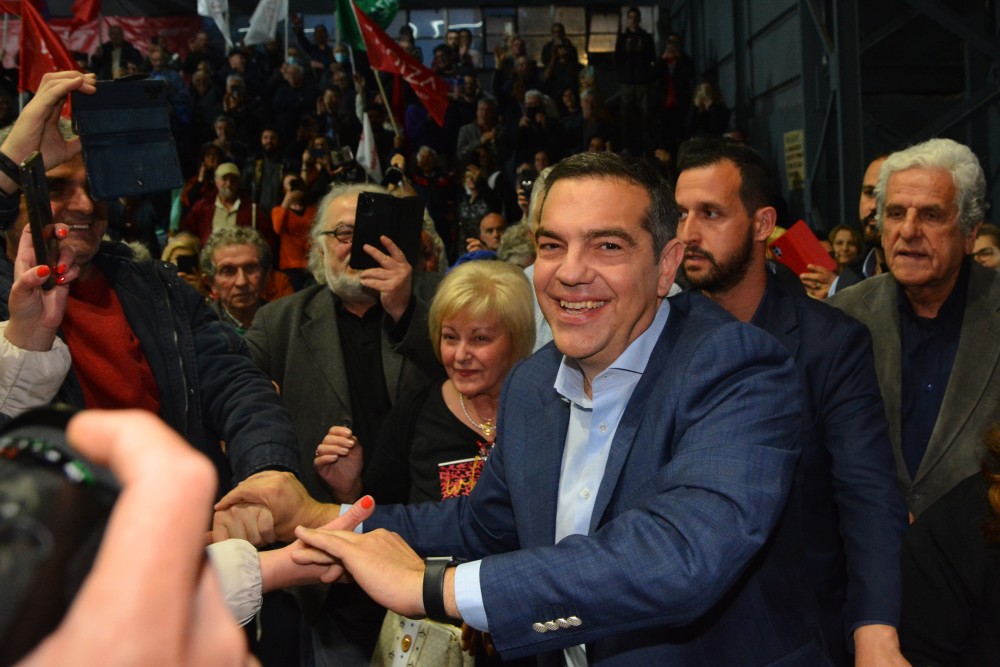 Εκλογές 2023 - Όλο και πιο «πίσω» ο Τσίπρας: Στη Λάρισα με σύνθημα τον… Μαρίνο Αντύπα