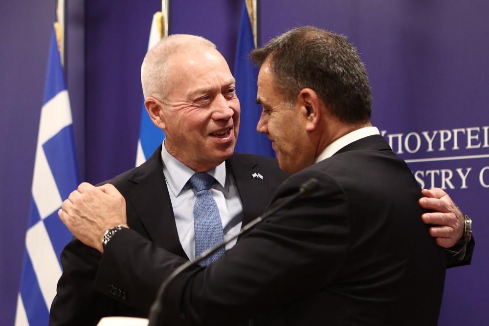 Ενδυνάμωση της στρατηγικής σχέσης Ελλάδας-Ισραήλ συζήτησαν Παναγιώτοπουλος-Galant