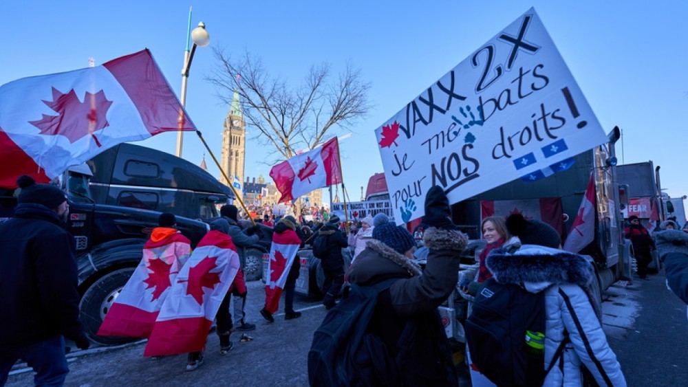 Καναδάς: Σοβαρά προβλήματα στο μεταναστευτικό λόγω της παρατεταμένης απεργίας στο Δημόσιο  