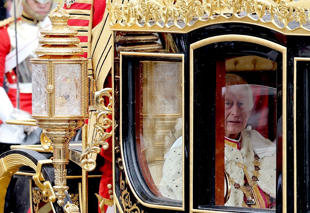 Λονδίνο: Ο Κάρολος στέφθηκε βασιλιάς