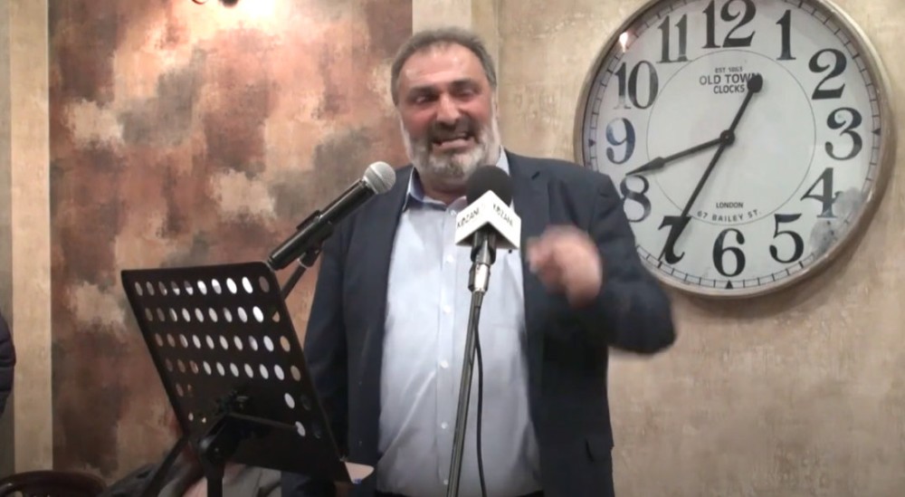Δακρύβρεχτη ομιλία του υποψήφιου βουλευτή ΣΥΡΙΖΑ Κώστα Πασσαλίδη (vid)